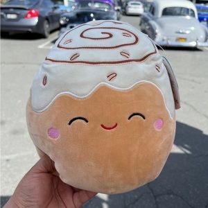 New! Squishmallow “Chanel” the Cinnamon Bun